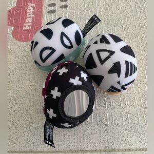 4MOMS Original Mamaroo Swing Set of 3 Balls ﻿